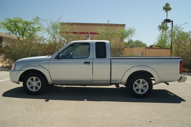 2002 Nissan Frontier 3.6 AT 4WD LS