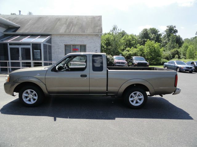 2002 Nissan Frontier 3.6 AT 4WD LS