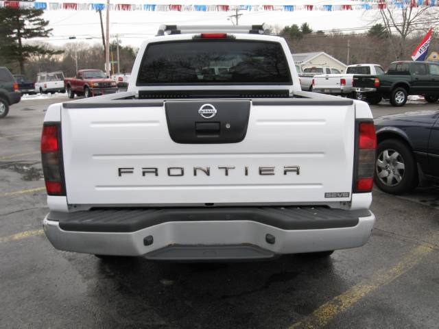 2002 Nissan Frontier SE