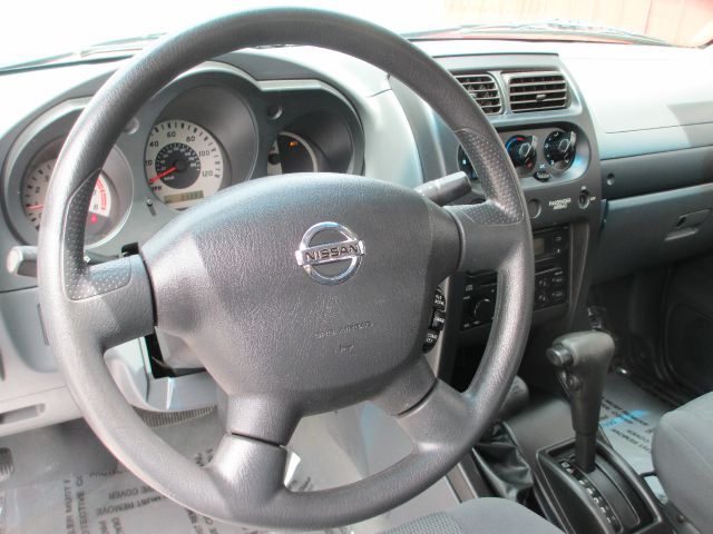 2004 Nissan Frontier E-350 Base