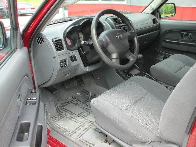 2004 Nissan Frontier E-350 Base