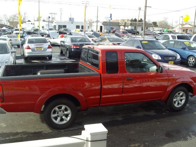 2004 Nissan Frontier Bucket Lift