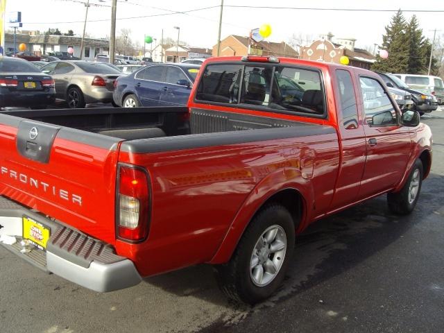 2004 Nissan Frontier Bucket Lift