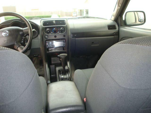 2004 Nissan Frontier 2WD Reg Cab 126 XLT