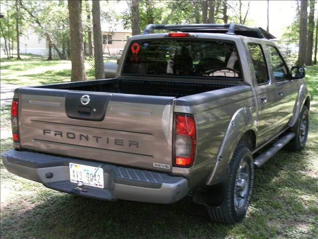 2004 Nissan Frontier SE Sport