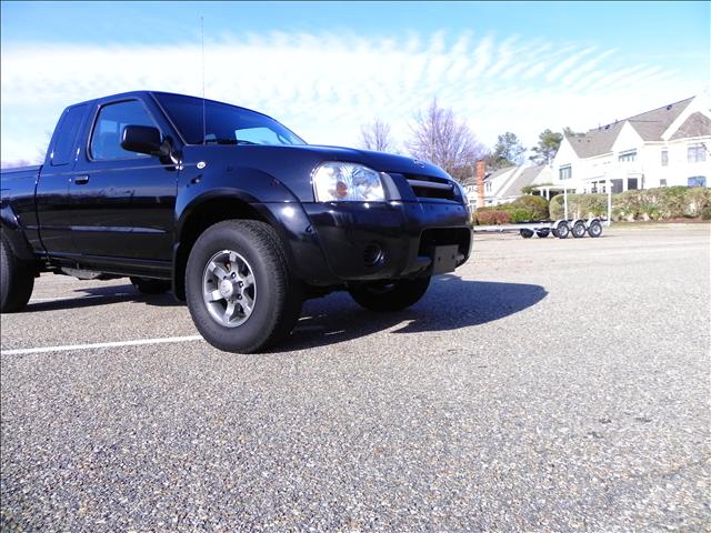 2004 Nissan Frontier E - 35