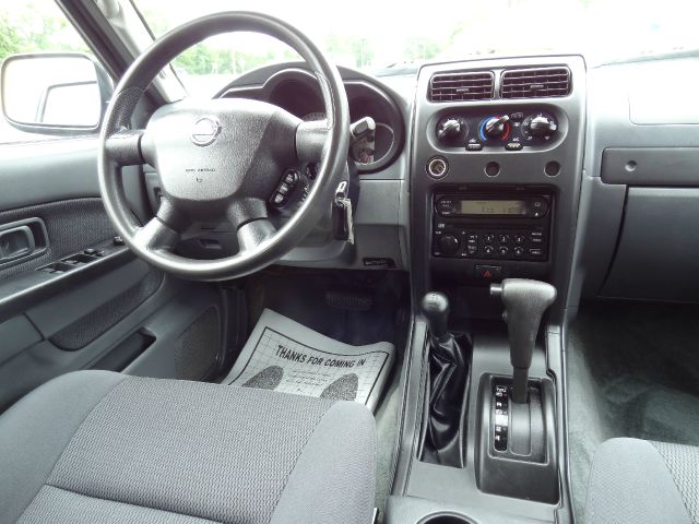 2004 Nissan Frontier LX -V6