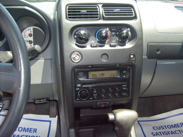 2004 Nissan Frontier 2WD Reg Cab 126 XLT