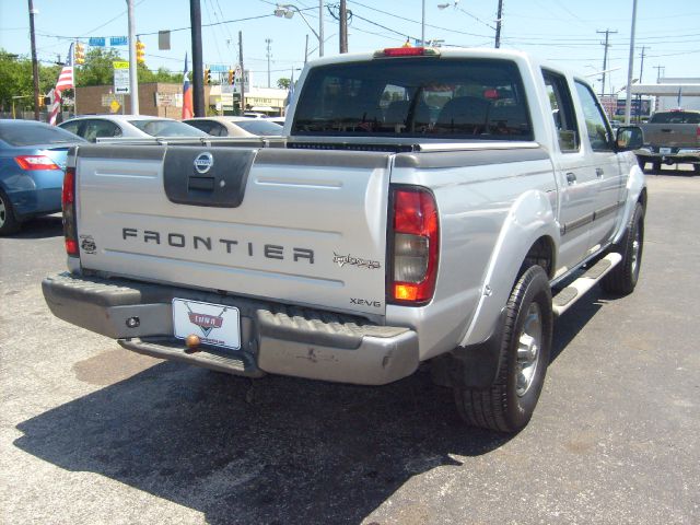 2004 Nissan Frontier 2WD Reg Cab 126 XLT