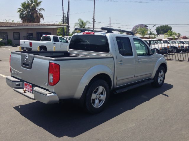 2005 Nissan Frontier 4X4 Le3rd Rowone Owner