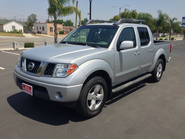 2005 Nissan Frontier 4X4 Le3rd Rowone Owner