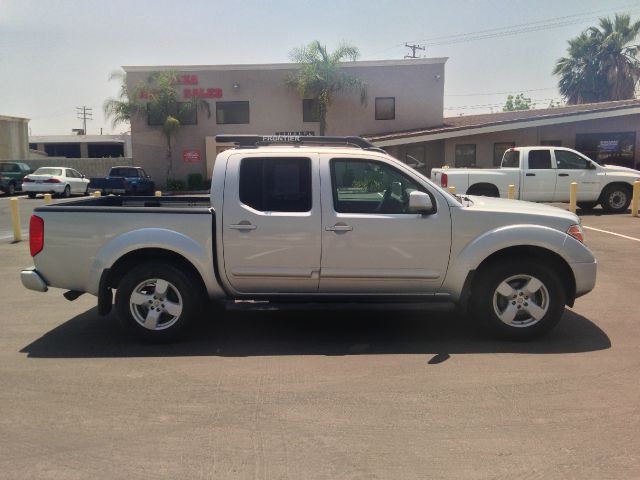 2005 Nissan Frontier 4X4 Le3rd Rowone Owner