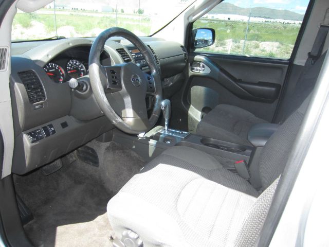 2005 Nissan Frontier W/sunroof PZEV