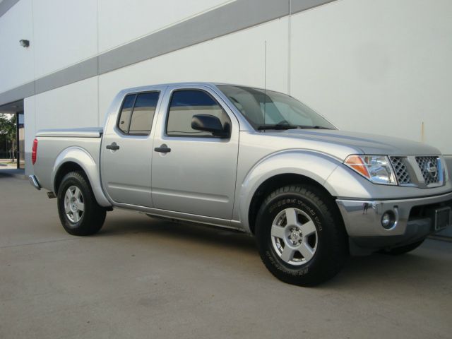 2005 Nissan Frontier SLE Z71 Crew Cab Short Bed 4X4