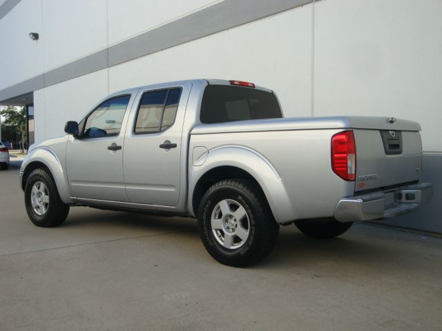 2005 Nissan Frontier SLE Z71 Crew Cab Short Bed 4X4