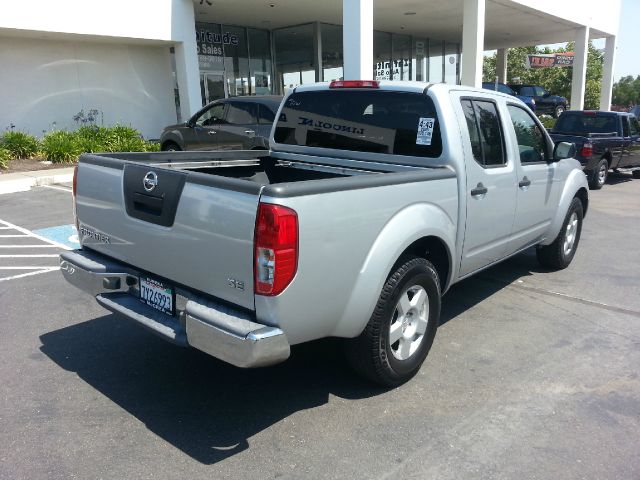 2005 Nissan Frontier SLE Z71 Crew Cab Short Bed 4X4