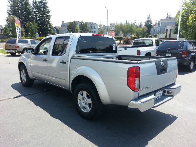 2005 Nissan Frontier SLE Z71 Crew Cab Short Bed 4X4