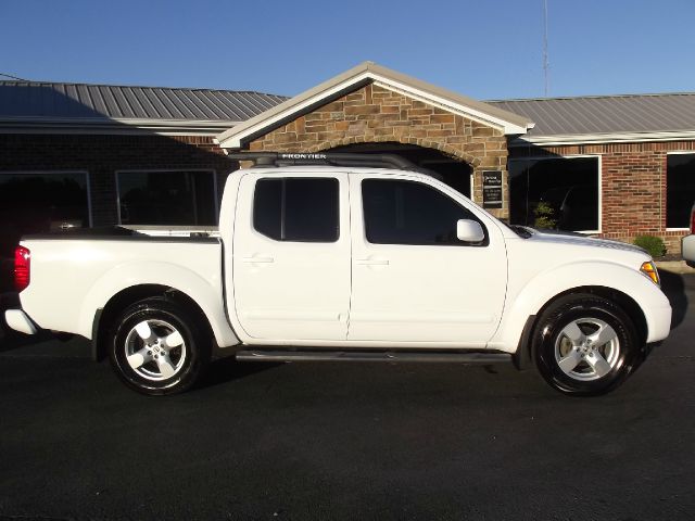 2006 Nissan Frontier 4X4 Le3rd Rowone Owner