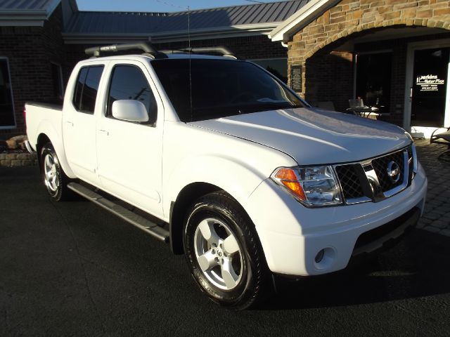 2006 Nissan Frontier 4X4 Le3rd Rowone Owner