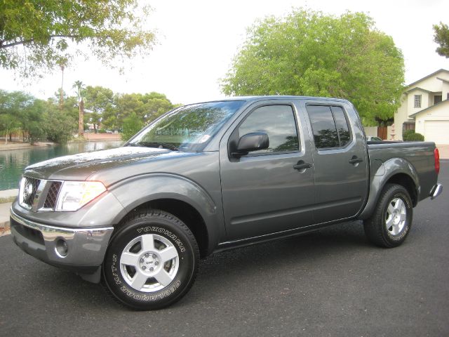 2006 Nissan Frontier SLE Z71 Crew Cab Short Bed 4X4