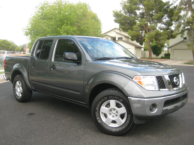 2006 Nissan Frontier SLE Z71 Crew Cab Short Bed 4X4