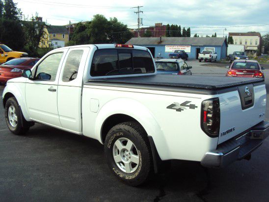 2006 Nissan Frontier SE 2WD