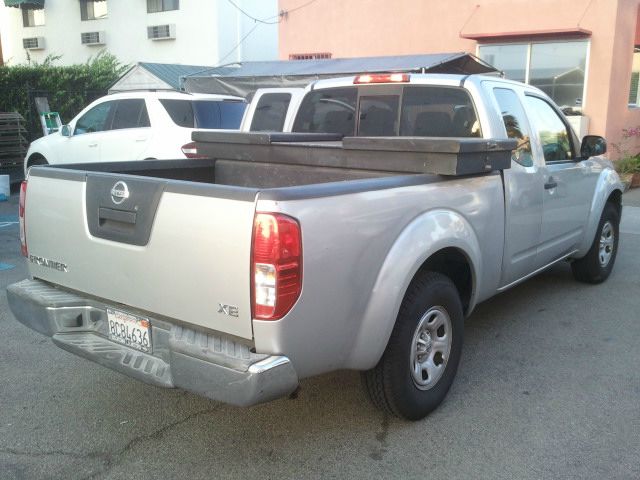 2006 Nissan Frontier SE 2WD