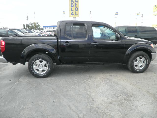 2006 Nissan Frontier SLE Z71 Crew Cab Short Bed 4X4