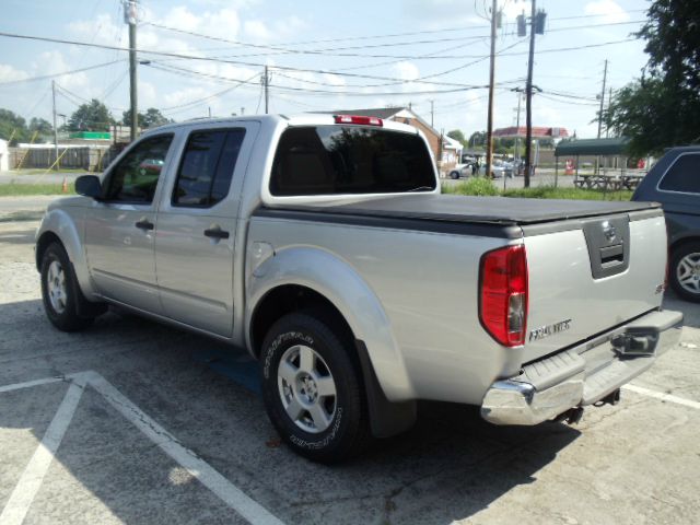 2006 Nissan Frontier SLE Z71 Crew Cab Short Bed 4X4