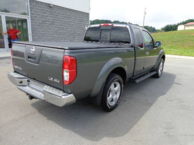 2007 Nissan Frontier 4dr Eddie Bauer SUV