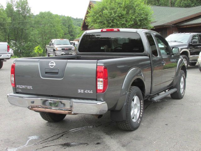 2007 Nissan Frontier 4dr Eddie Bauer SUV