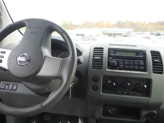 2007 Nissan Frontier DX AWD