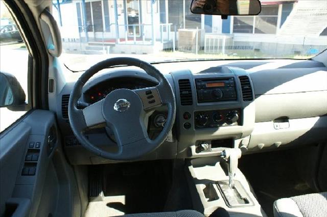 2008 Nissan Frontier 4 Door SE Van