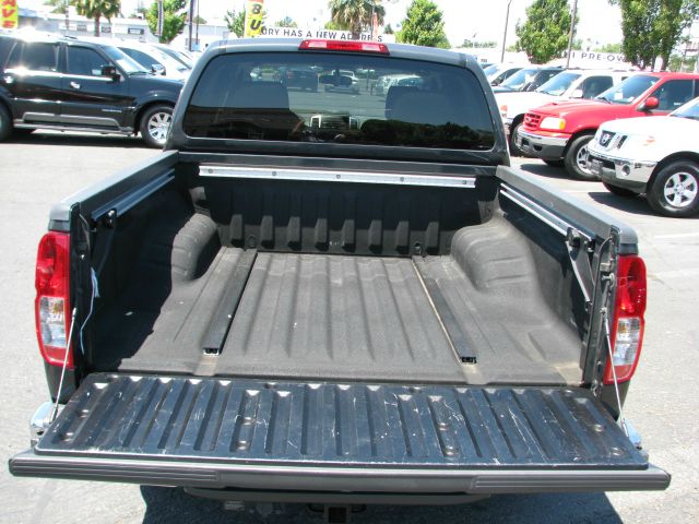 2010 Nissan Frontier SLE Z71 Crew Cab Short Bed 4X4