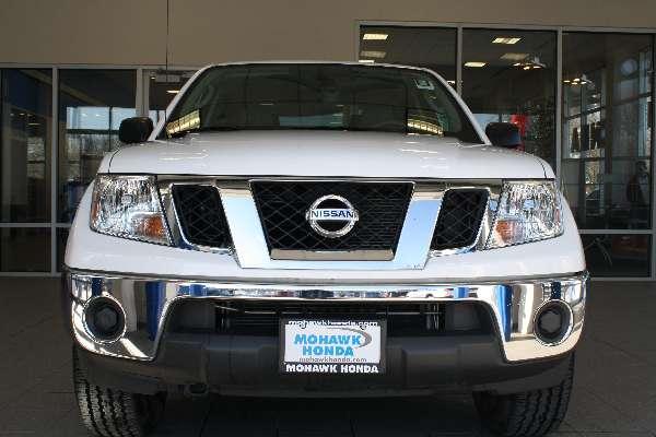 2010 Nissan Frontier LT 1500 DVD W/monitorflex Fuel 4X4