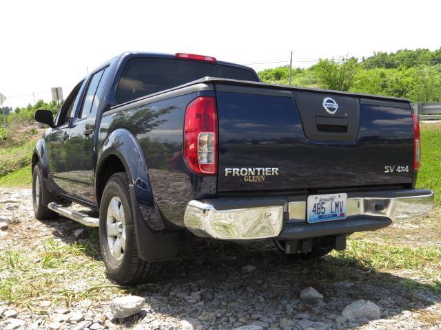 2011 Nissan Frontier ACC CAB 4WD V6