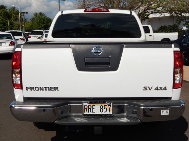 2011 Nissan Frontier Prerunner V6 SR5