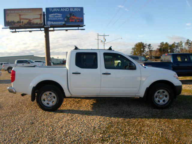 2011 Nissan Frontier I6 W/3rd Row