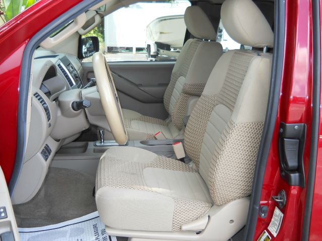 2012 Nissan Frontier SLT 5.7 Hemi W/leather20in Chrome Wheels