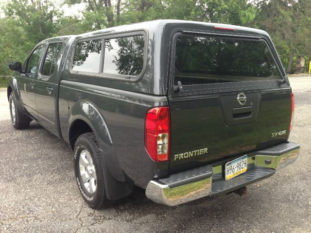 2012 Nissan Frontier SLT 5.7 Hemi W/leather20in Chrome Wheels