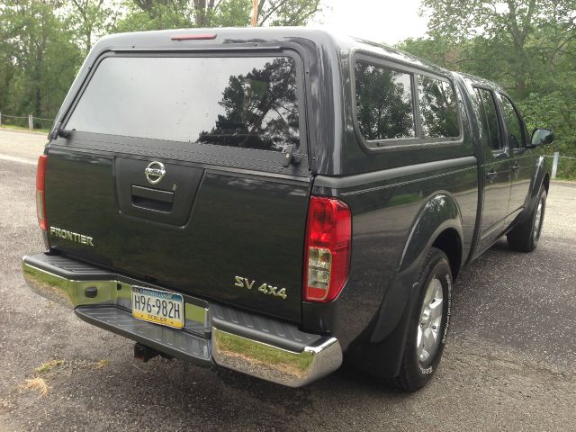 2012 Nissan Frontier SLT 5.7 Hemi W/leather20in Chrome Wheels