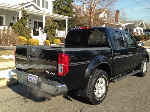 2012 Nissan Frontier LX Minivan