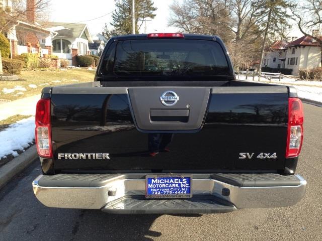 2012 Nissan Frontier LX Minivan