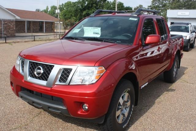 2013 Nissan Frontier LX Minivan