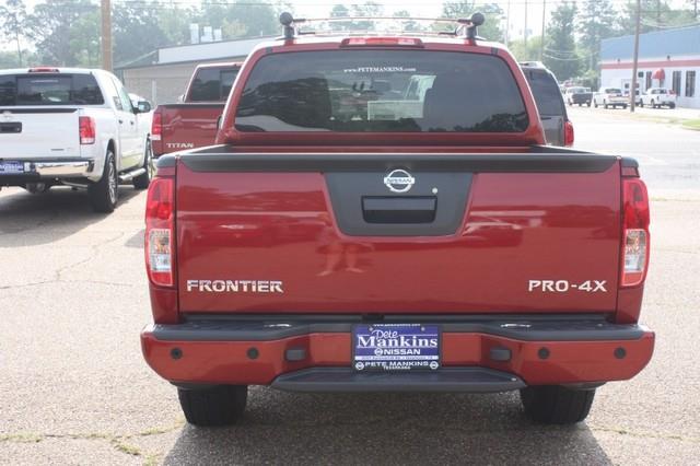 2013 Nissan Frontier LX Minivan