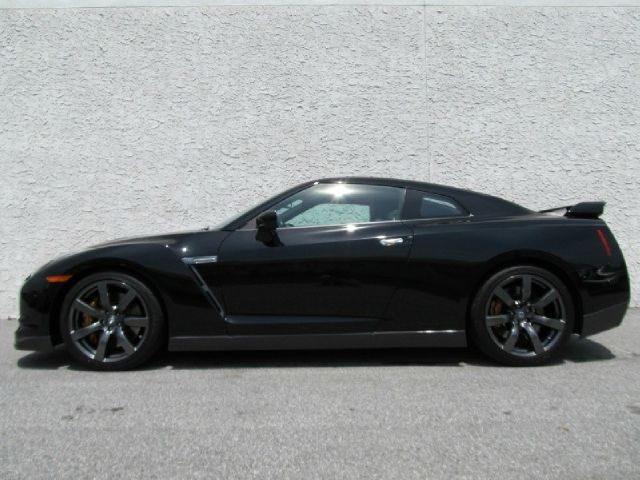 2009 Nissan GT-R 400E