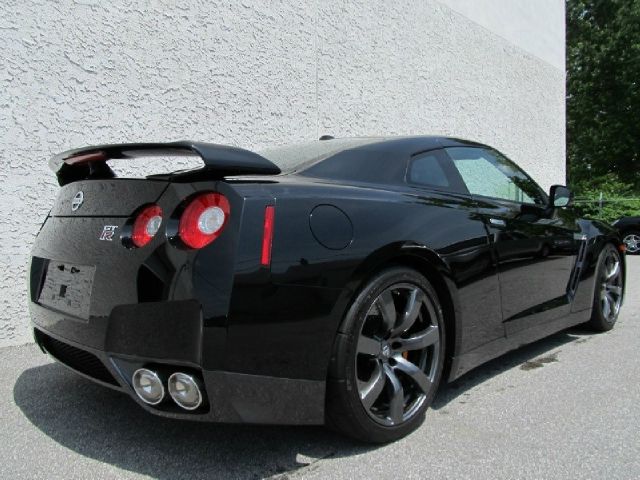 2009 Nissan GT-R 400E