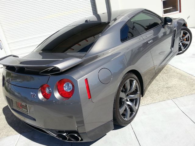 2009 Nissan GT-R 400E