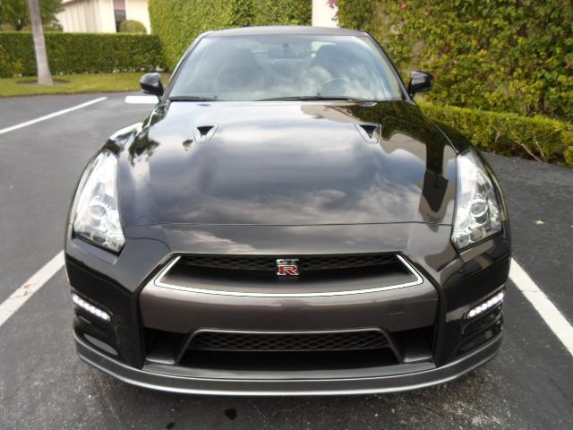 2012 Nissan GT-R XL Pickup 2D 6 Ft