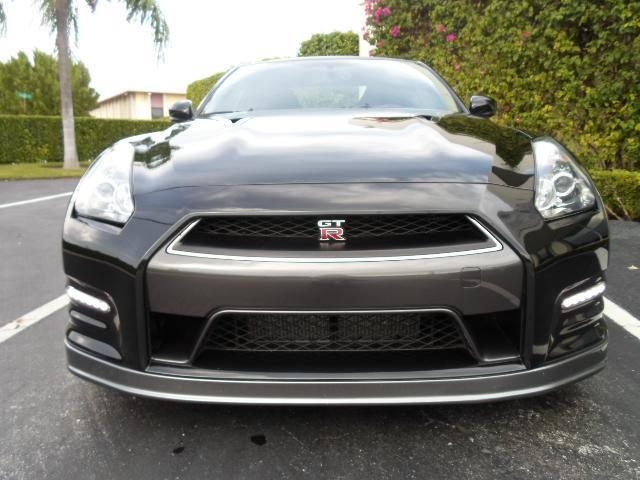 2012 Nissan GT-R XL Pickup 2D 6 Ft